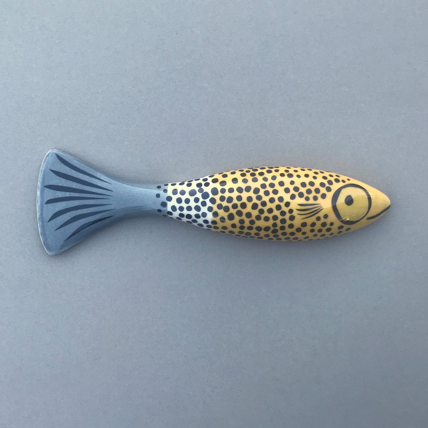 Ornement mural fin en forme de poisson, orange à pois